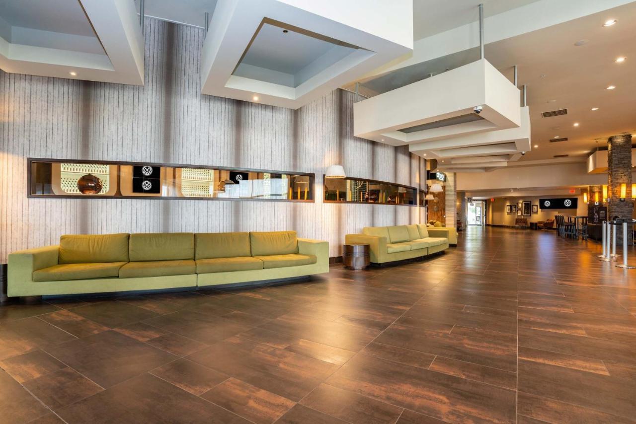 Sandman Signature Vancouver Airport Hotel & Resort Richmond Exterior foto
