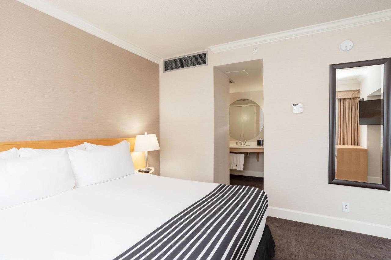 Sandman Signature Vancouver Airport Hotel & Resort Richmond Exterior foto