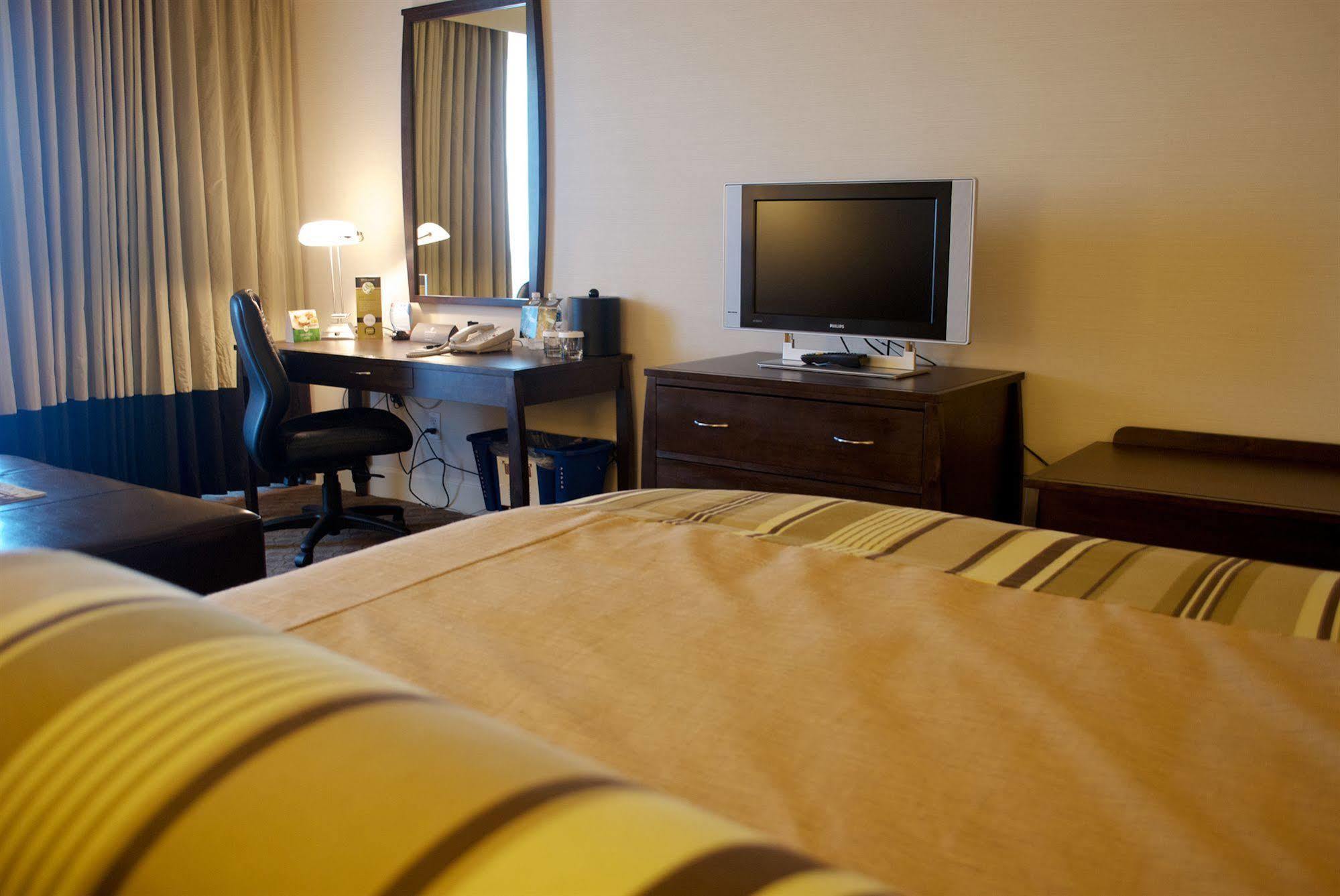 Sandman Signature Vancouver Airport Hotel & Resort Richmond Exterior foto